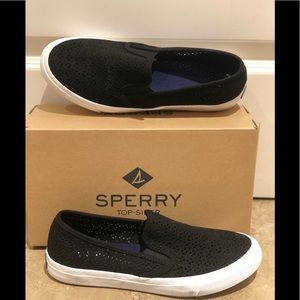 Sperry memory foam slip on